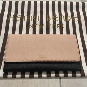 Henri Bendel Trifold Wallet